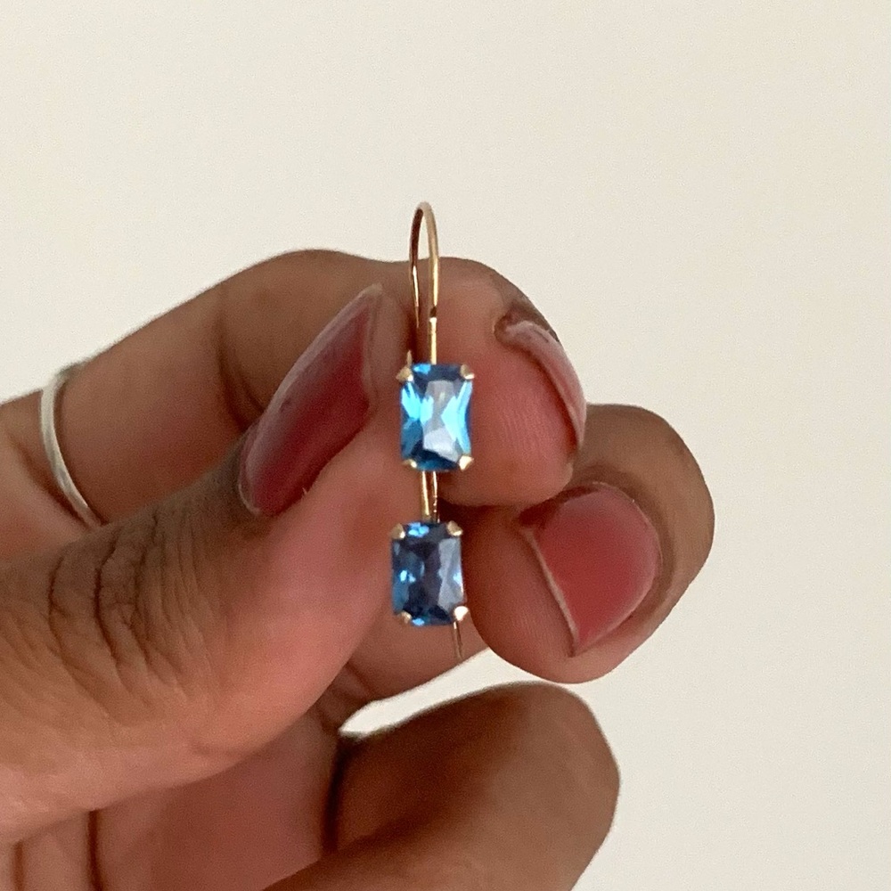 14k Gold Blue Topaz Earrings